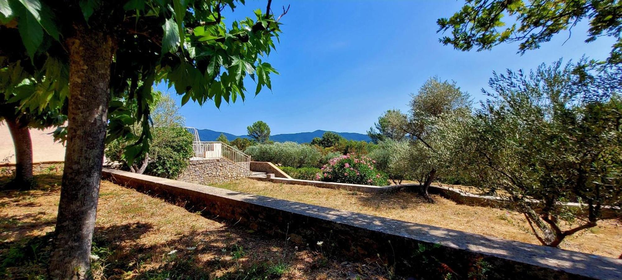 Au Petit Bonheur Villa Carnoules  Luaran gambar